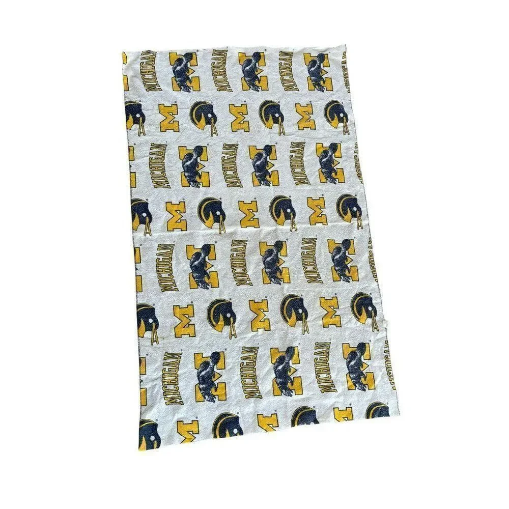 Vintage Michigan Wolverines Football Big 10 Wool Throw Blanket Fabric Approx 6x4